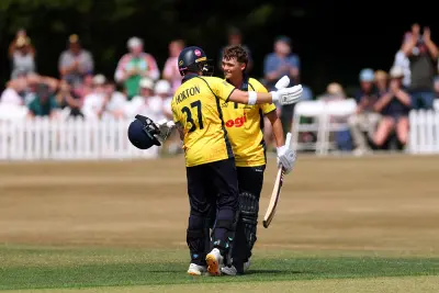 Glamorgan Stun Sussex with 240-Run Partnership