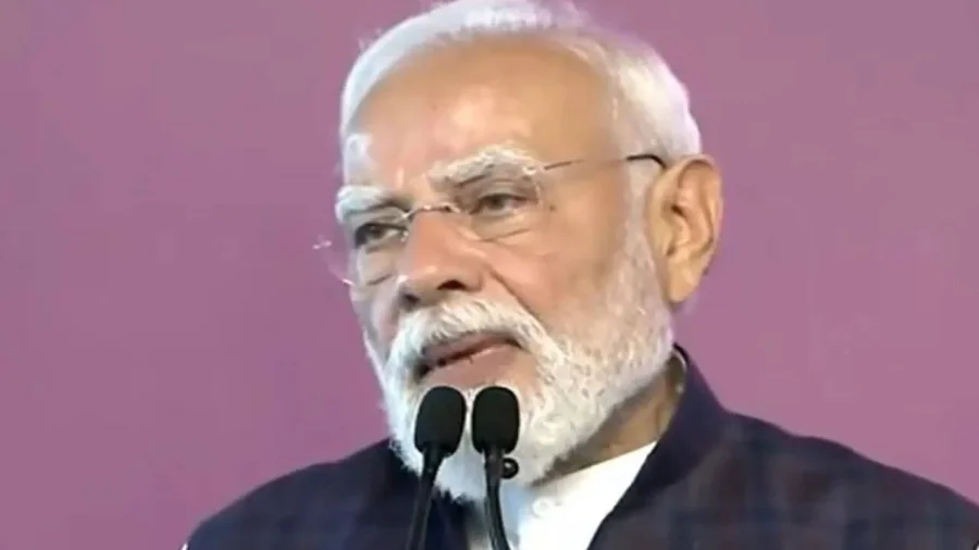 PM Modi Urges Youth to Lead Viksit Bharat Vision