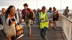 Cap Ferret Evacuation: Wildfire Forces Peninsula Exit