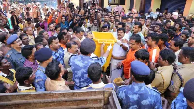 Punyam Poonkavanam returns to Sabarimala after senior IPS officer P. Vijayan gets clean chit