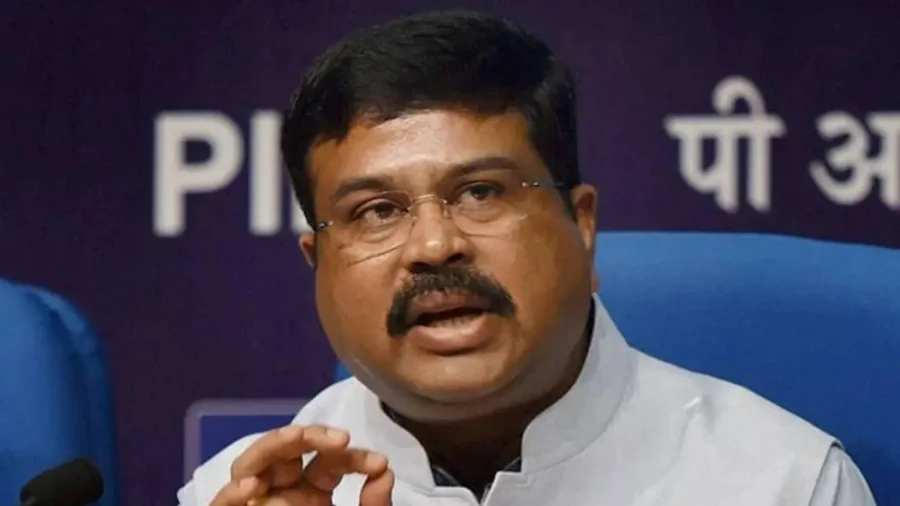 Pradhan Resignation Sparks Cautious Mumbai Victory Gathering