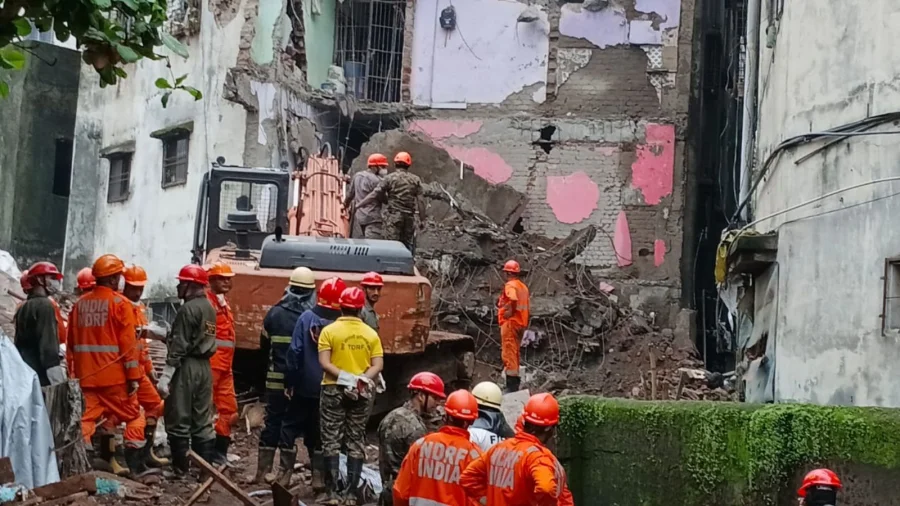 Bhiwandi Building Collapse Probe Now Targets Deceased Mason