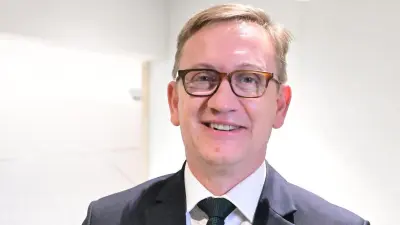 Julian Hill Says Racists Are a Minority in Australia