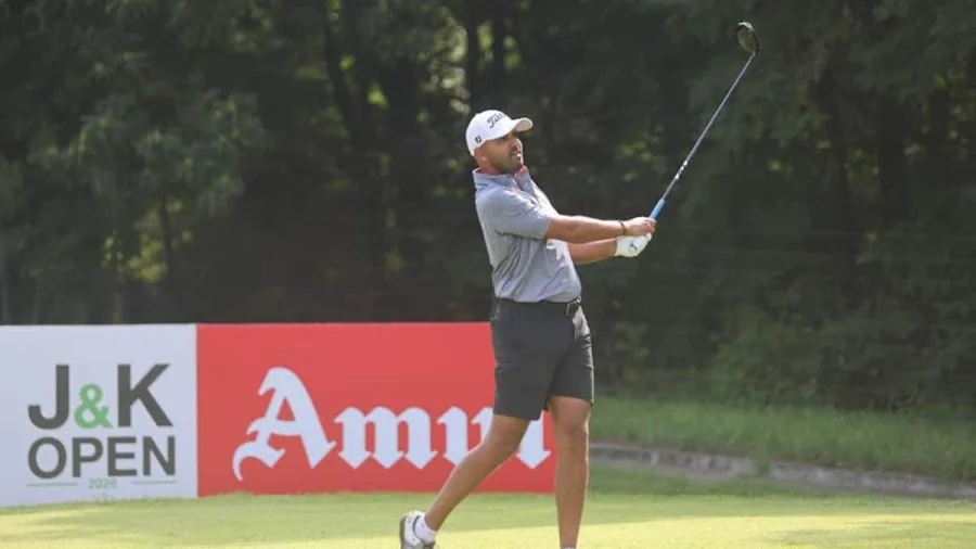Khalin Joshi Leads J&K Open 2026 by Seven Shots