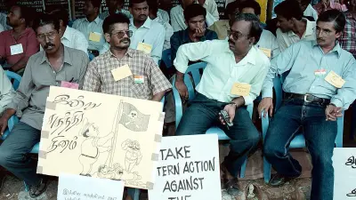 Chennai Journalists Fast Alert over Police Attacks
