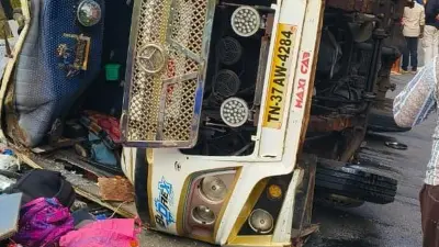 Valparai Ghat Accident Injures 12 Tourists in Van Topple