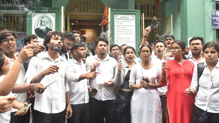 Kolkata Law College Gherao Forces Vice Principal Out