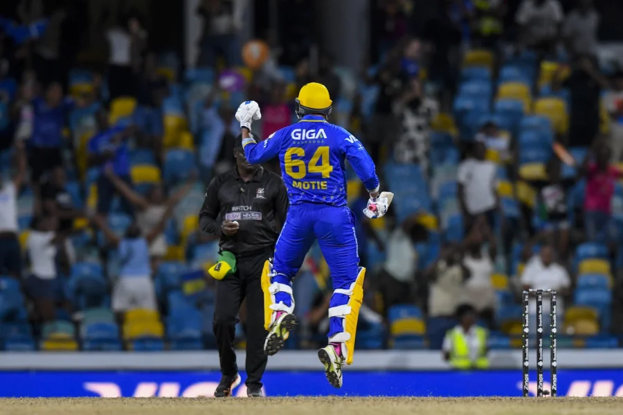Motie Heroics Seal Playoff Spot In Final Night Thriller