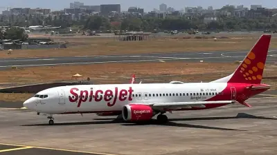 SpiceJet Delhi Airport Protest Hits 200+ Passengers